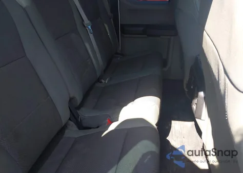 2015 Ford F-150 Xl z USA, uszkodzony, nr VIN 1FTEX1CG4FFB84221